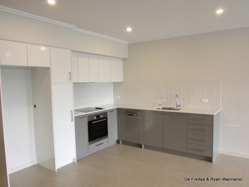 2/33 Blythe Avenue, Yokine WA 6060