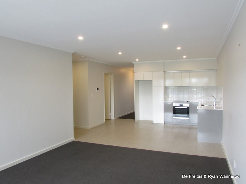 2/33 Blythe Avenue, Yokine WA 6060