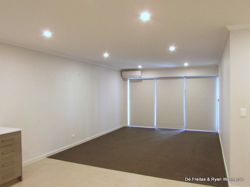 2/33 Blythe Avenue, Yokine WA 6060