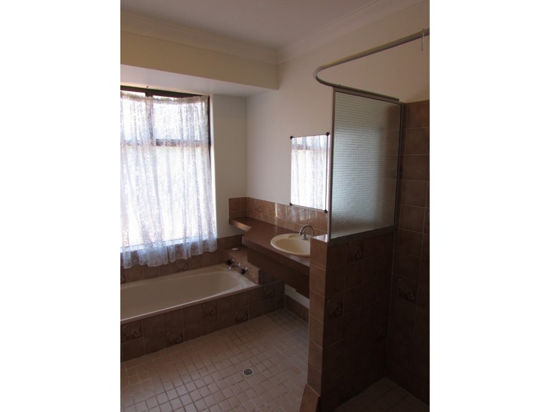 63 Scaphella Avenue, Mullaloo WA 6027