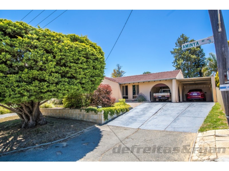 16 Aminya Avenue, Wanneroo WA 6065