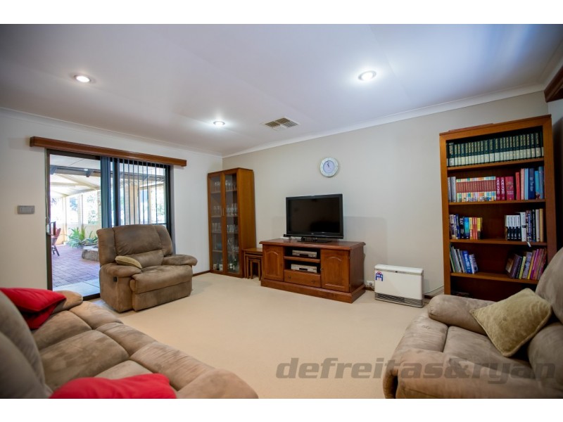 16 Aminya Avenue, Wanneroo WA 6065