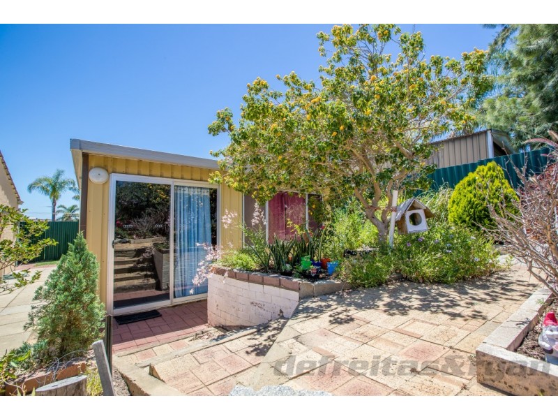 16 Aminya Avenue, Wanneroo WA 6065