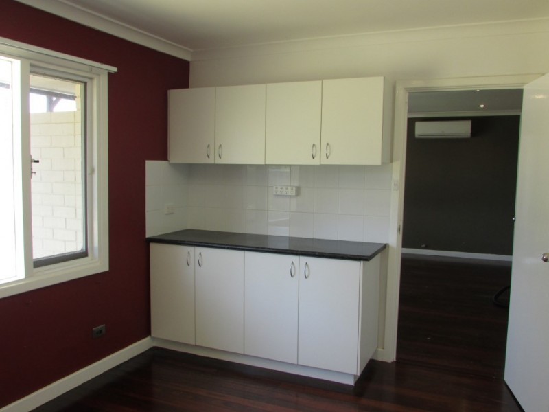 15 Gummow Way, Girrawheen WA 6064