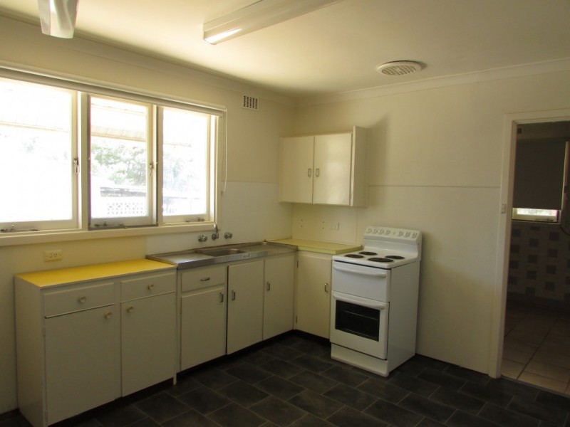 14 Bradley Way, Lockridge WA 6054