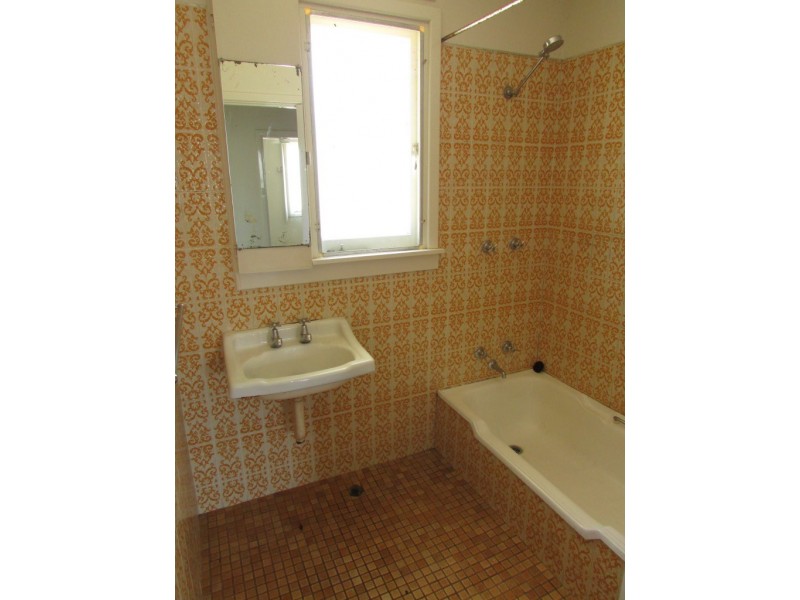 14 Bradley Way, Lockridge WA 6054