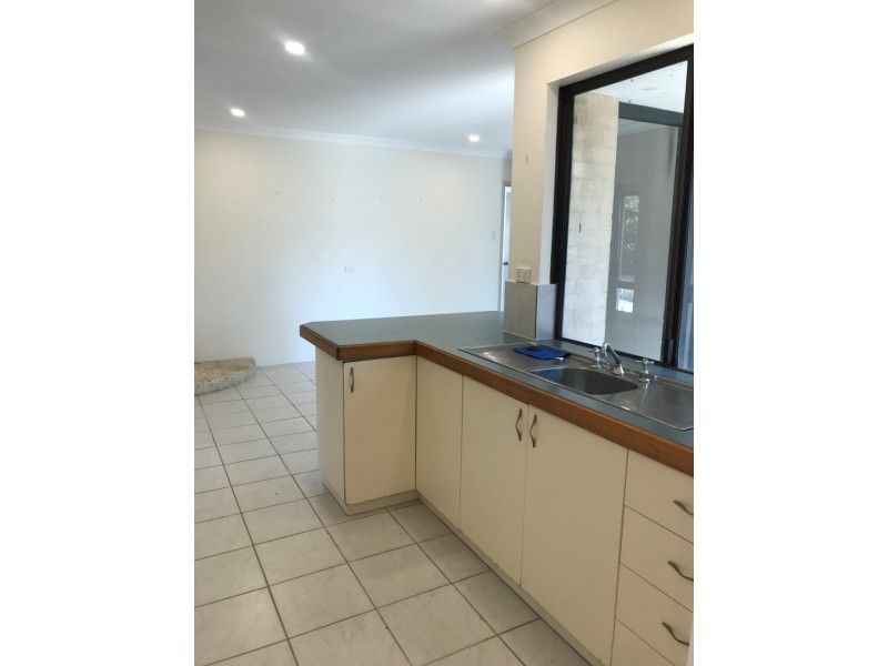 93 Treetop Avenue, Edgewater WA 6027