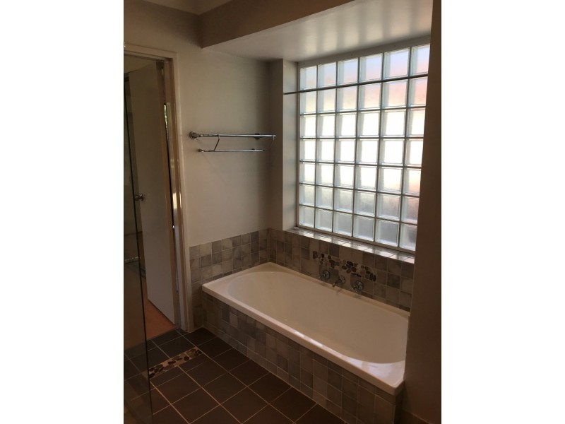 93 Treetop Avenue, Edgewater WA 6027