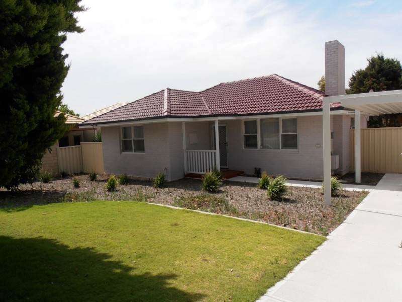 5 Halland Way, Westminster WA 6061