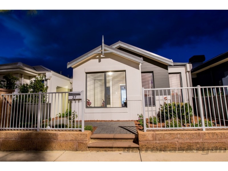 37 Sawtooth Bend, Banksia Grove WA 6031