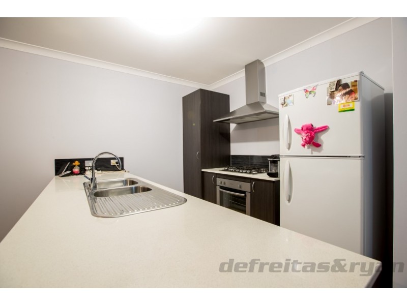 37 Sawtooth Bend, Banksia Grove WA 6031