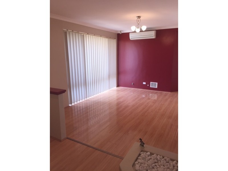 25 Jefferson Drive, Marangaroo WA 6064