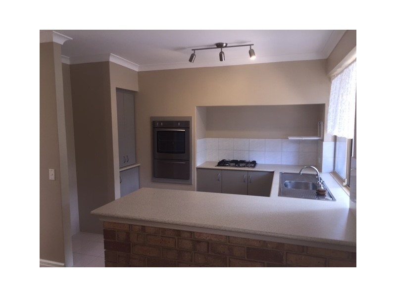 25 Jefferson Drive, Marangaroo WA 6064