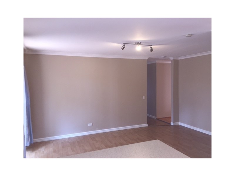 25 Jefferson Drive, Marangaroo WA 6064