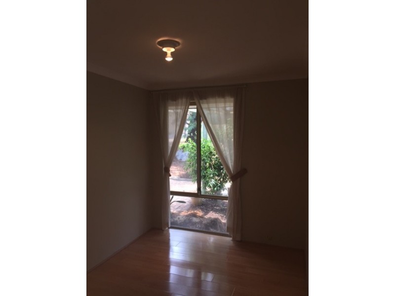 25 Jefferson Drive, Marangaroo WA 6064