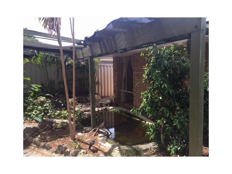 25 Jefferson Drive, Marangaroo WA 6064