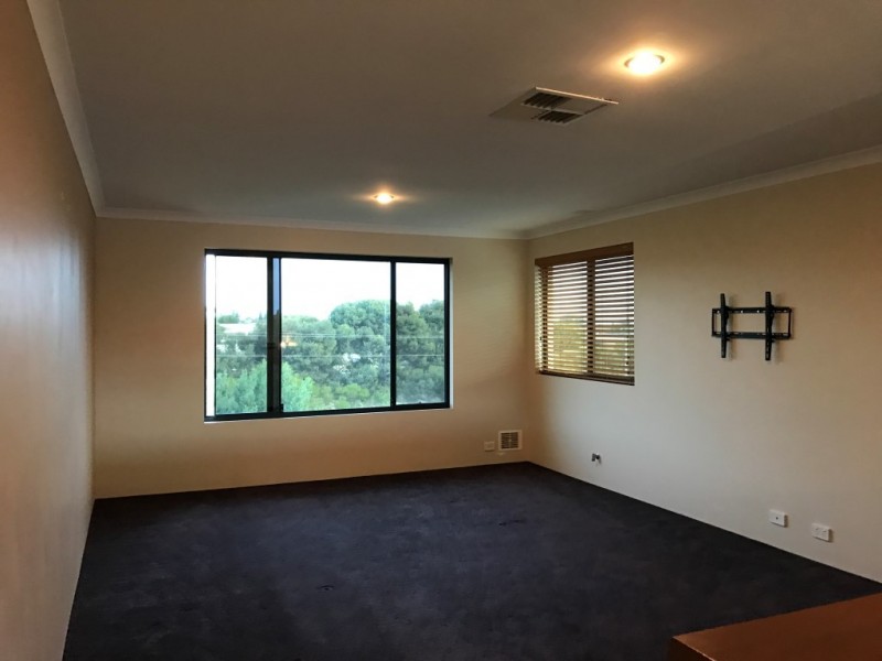 26A Ballybunion Cresent, Connolly WA 6027