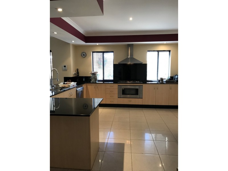 31 Moscow Retreat, Hocking WA 6065