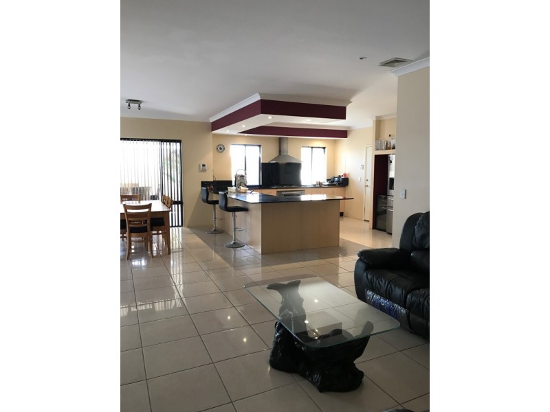 31 Moscow Retreat, Hocking WA 6065