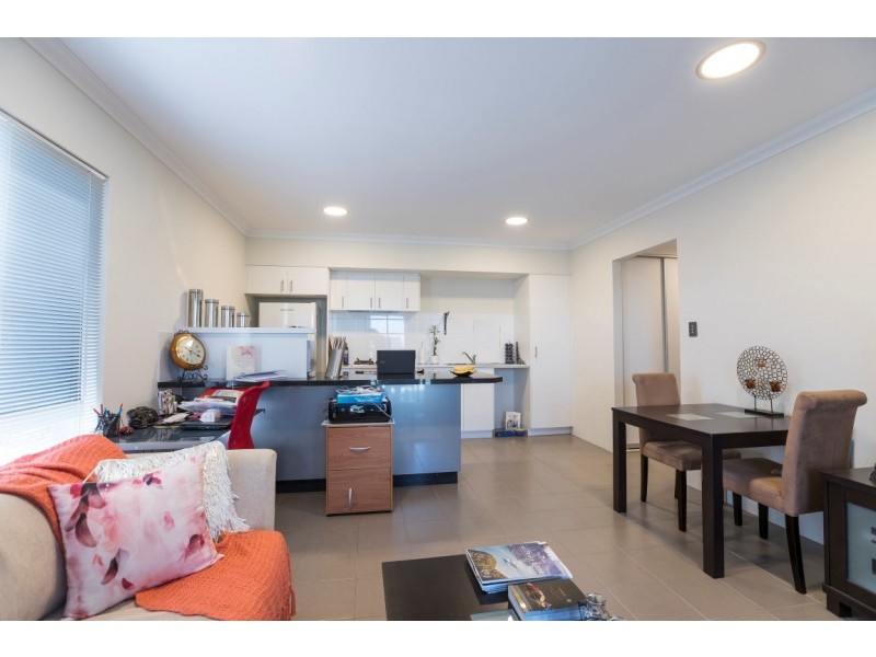 10/1 Elsbury approach, Clarkson WA 6030