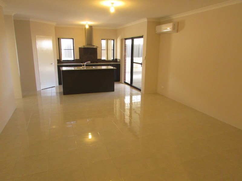 77 Boomerang Loop, Banksia Grove WA 6031