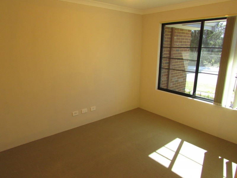 77 Boomerang Loop, Banksia Grove WA 6031
