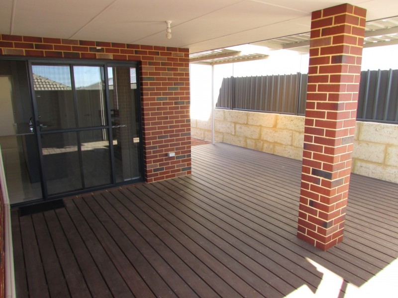 77 Boomerang Loop, Banksia Grove WA 6031