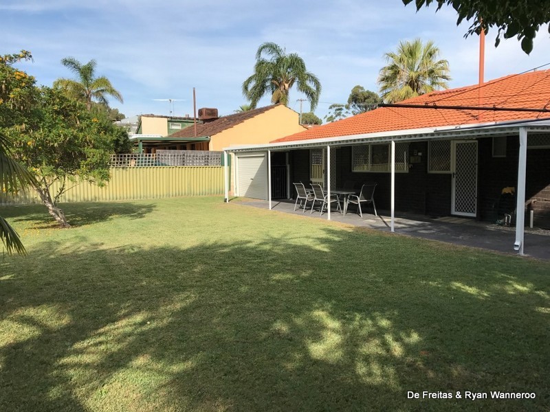 7 Nash Street, Hillarys WA 6025