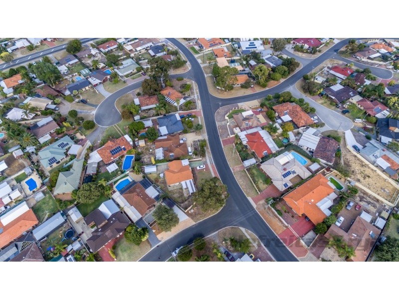 4 Cooma Street, Wanneroo WA 6065