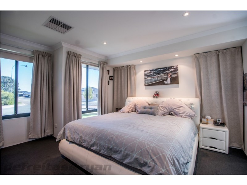 26 Winnipeg Terrace, Wanneroo WA 6065