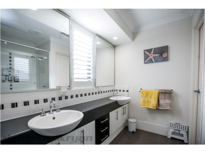 26 Winnipeg Terrace, Wanneroo WA 6065