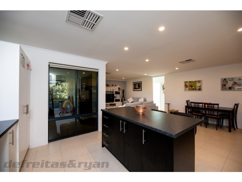 26 Winnipeg Terrace, Wanneroo WA 6065