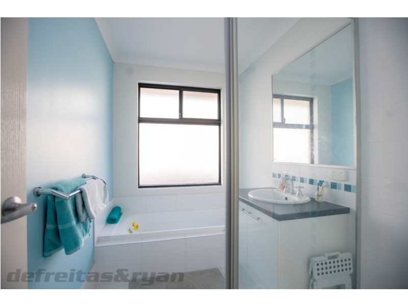 26 Winnipeg Terrace, Wanneroo WA 6065