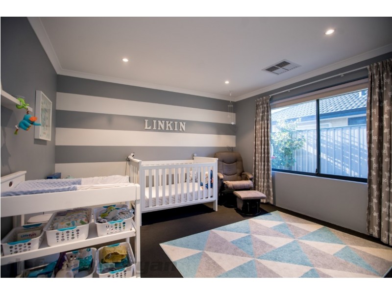 26 Winnipeg Terrace, Wanneroo WA 6065