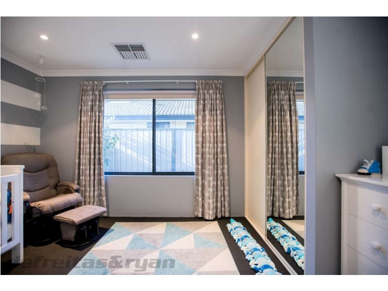 26 Winnipeg Terrace, Wanneroo WA 6065