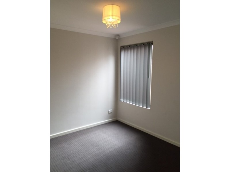 5A Findon Crescent, Westminster WA 6061