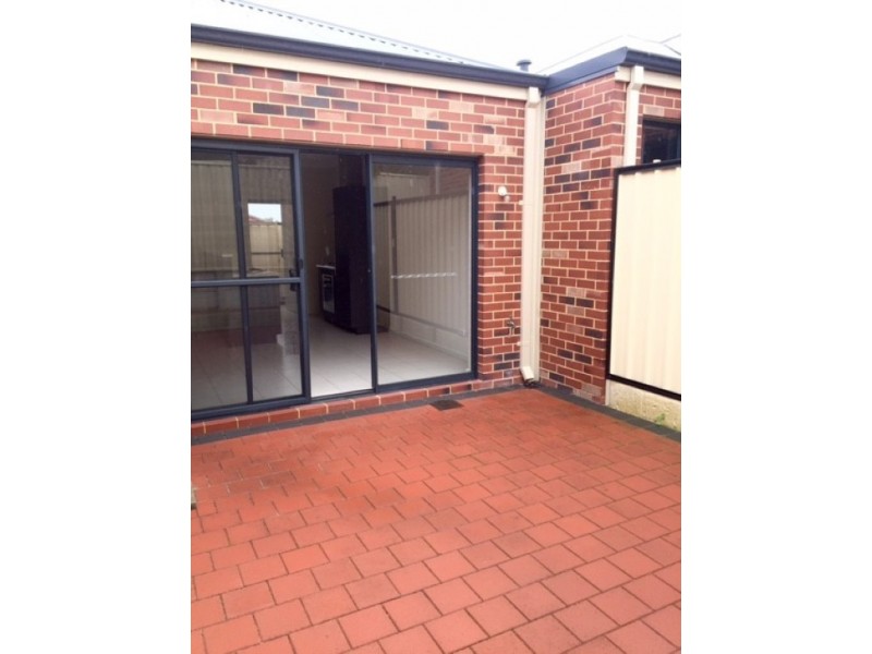 5A Findon Crescent, Westminster WA 6061