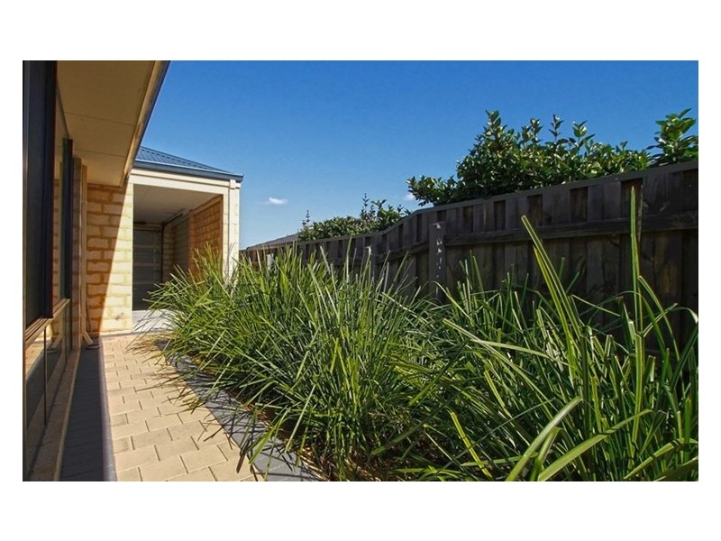 10 Turnwood Vista, Wanneroo WA 6065