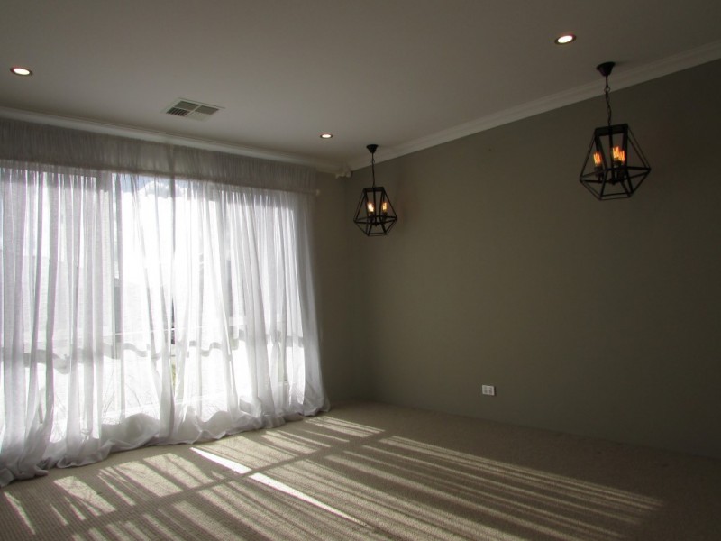 19 Silas Parade, Alkimos WA 6038