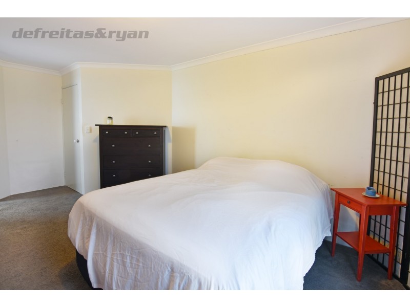 4 Chanton Parade, Hocking WA 6065