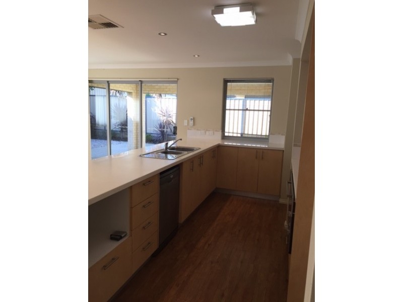 23 Jaeger Bend, Tapping WA 6065