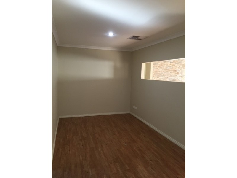 23 Jaeger Bend, Tapping WA 6065