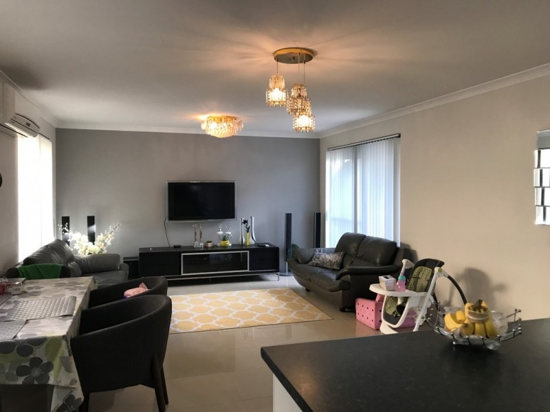 18 Melbourne Loop, Clarkson WA 6030