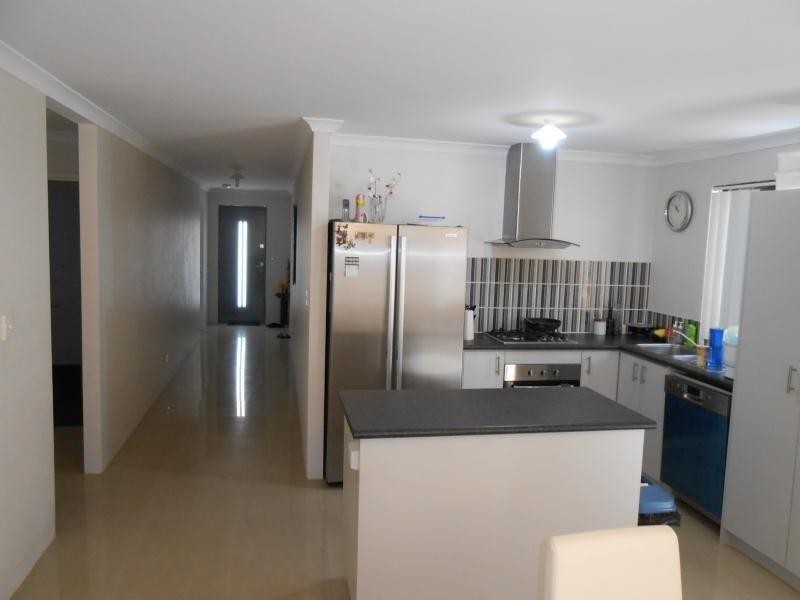 18 Melbourne Loop, Clarkson WA 6030