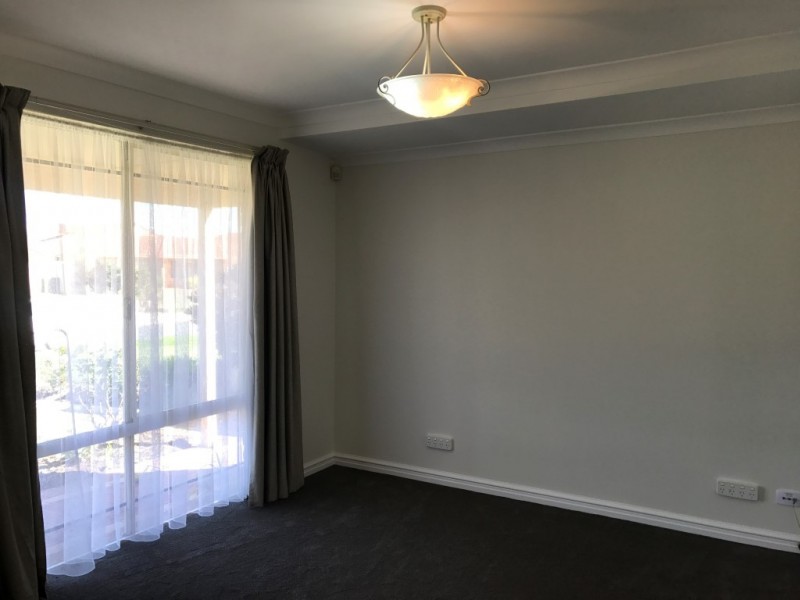 30 Fenchurch Street, Alexander Heights WA 6064