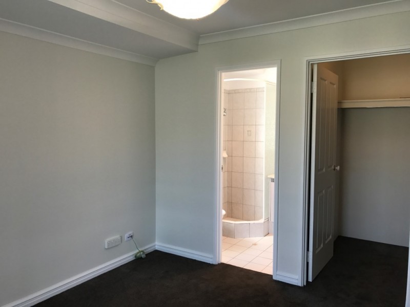 30 Fenchurch Street, Alexander Heights WA 6064