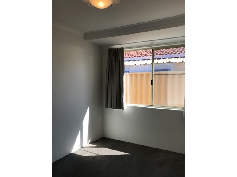 30 Fenchurch Street, Alexander Heights WA 6064