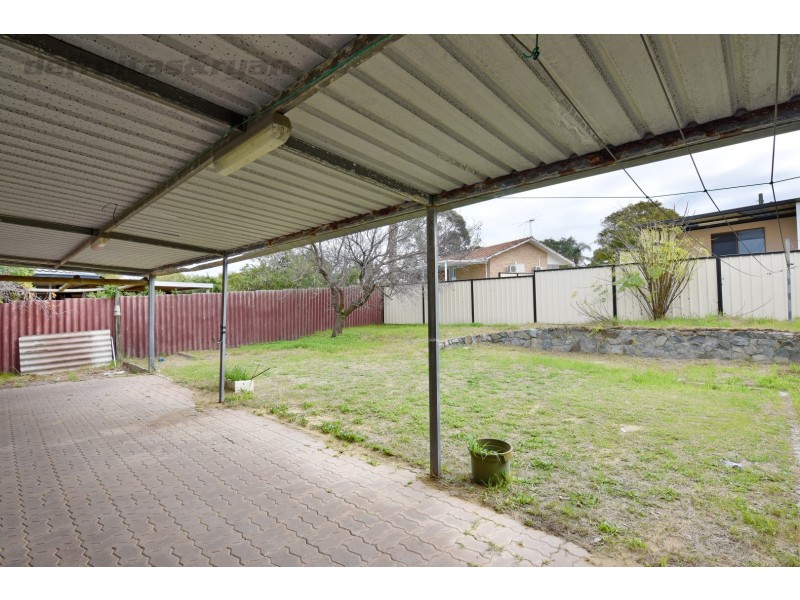 55 Nanovich Avenue, Girrawheen WA 6064