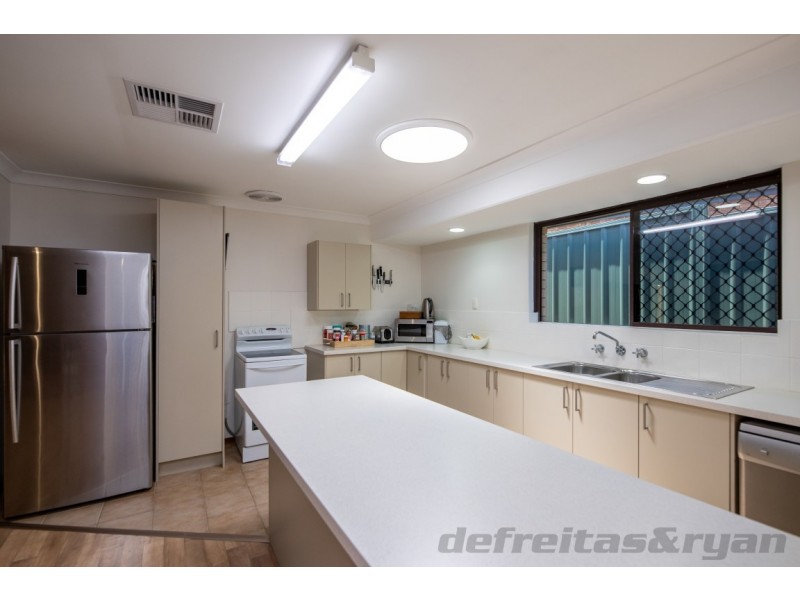 24 Skiff Way, Heathridge WA 6027