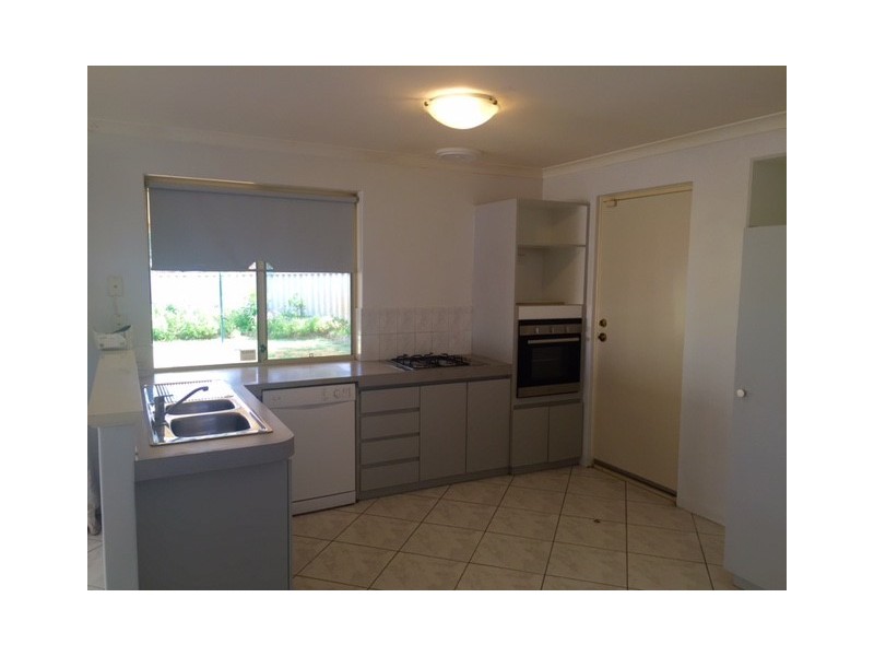 9 Carlsbad Court, Ballajura WA 6066